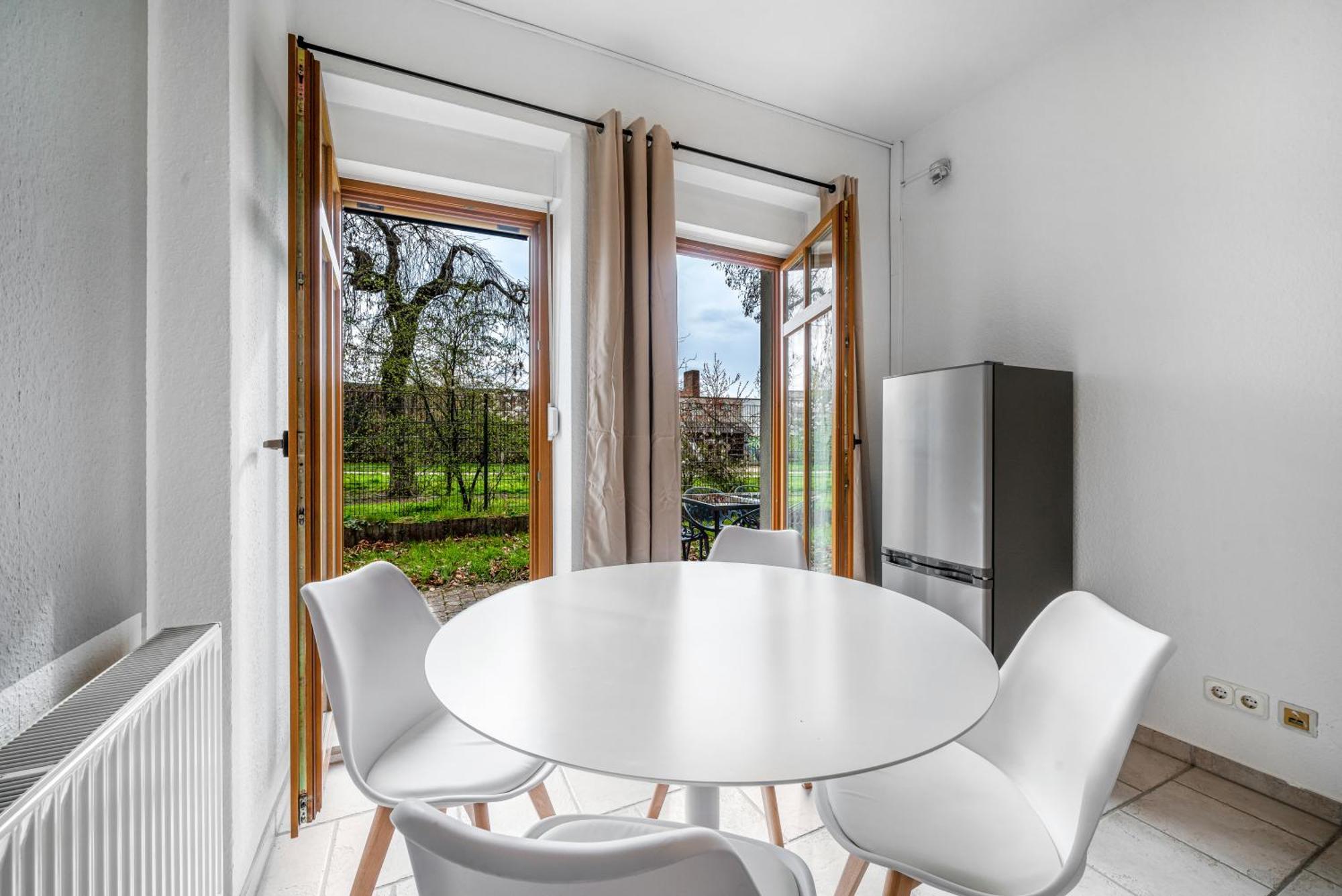 Lehastays - Apartments Buckau 16A I Kueche I Smart Tv Mit Netflix I Toller Innenhof Magdeburgo Exterior foto